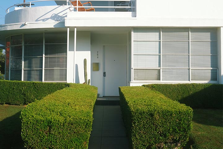 Easy Green: Simple Entryway Plant Ideas